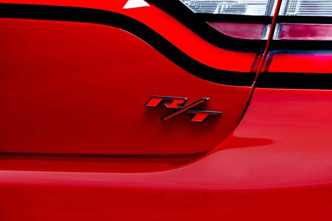 Xe "cơ bắp" Dodge Charger 2015 trình diện 19