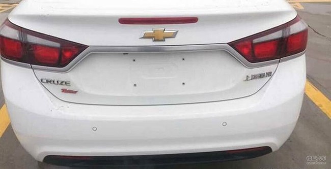 Hình ảnh chi tiết của Chevrolet Cruze hoàn toàn mới 3