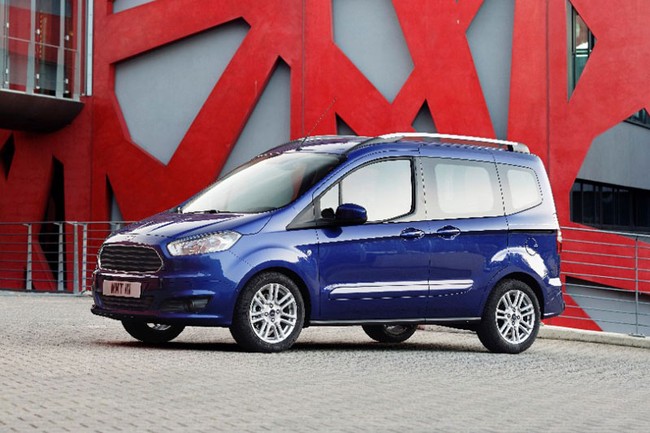 Ford Tourneo Courier - Xe MPV tiết kiệm nhiên liệu nhất phân khúc 2