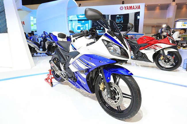 Xe sắp về Việt Nam Yamaha R15 tiếp tục ra mắt tại Indonesia 1