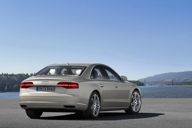 Audi A8 2014: Mạnh mẽ và hiện đại hơn 3