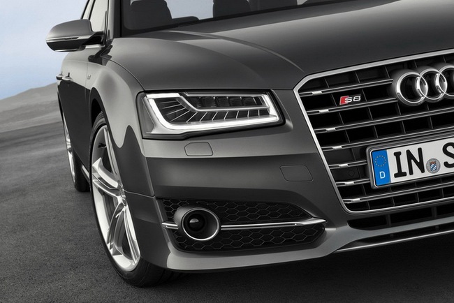 Audi A8 2014: Mạnh mẽ và hiện đại hơn 30