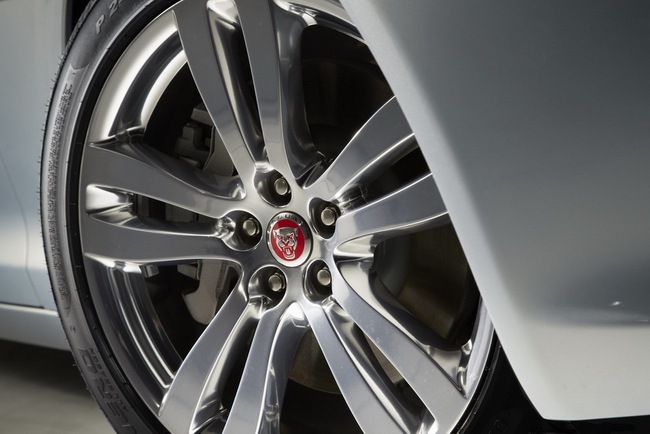 Jaguar XJ 2014: Nâng cấp nhẹ nhàng 4