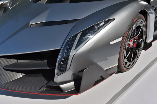 Lamborghini Veneno lăn bánh tại Monterey 2013 9