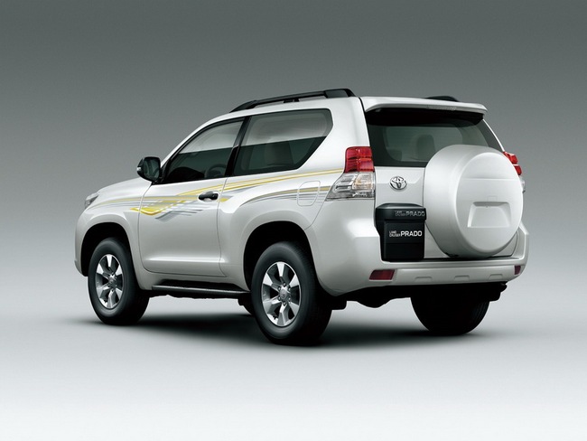 Toyota Land Cruiser Prado 2014 xuất đầu lộ diện 11