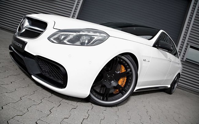 Mercedes-Benz E63 AMG S-Model bản độ của Wheelsandmore 1