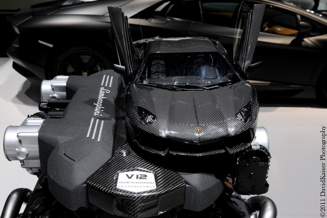 Lamborghini Aventador "tí hon" có giá 7,5 triệu USD 10