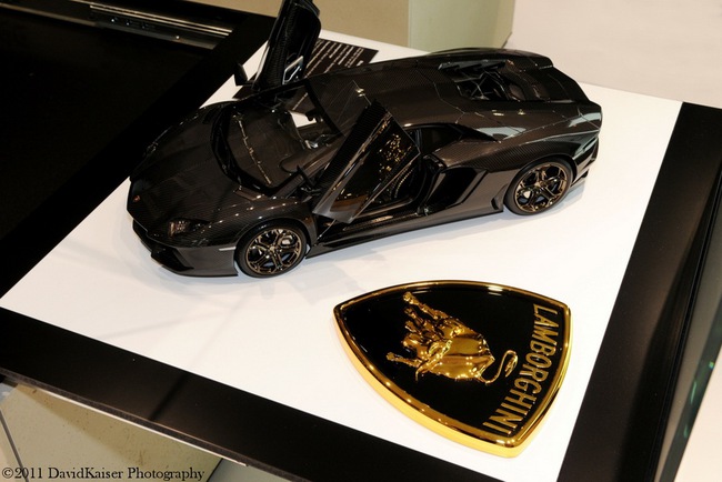 Lamborghini Aventador "tí hon" có giá 7,5 triệu USD 12