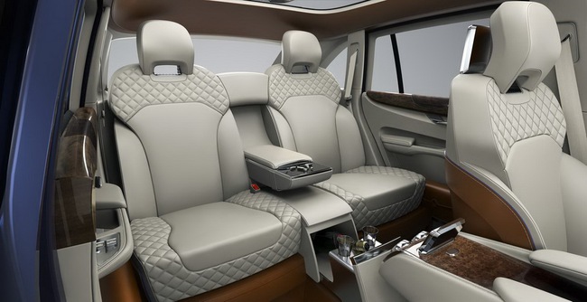 Bentley SUV sẽ được trang bị động cơ 12 xi-lanh 4