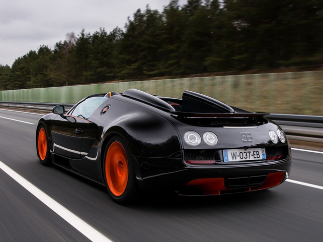 Bugatti Veyron là “chiếc xe vĩ đại nhất trong 20 năm qua” 6