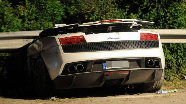 2 tai nạn thảm khốc với Lamborghini Gallardo, 1 người chết 2