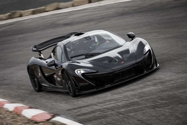 McLaren lại khoe khả năng vận hành của P1 9
