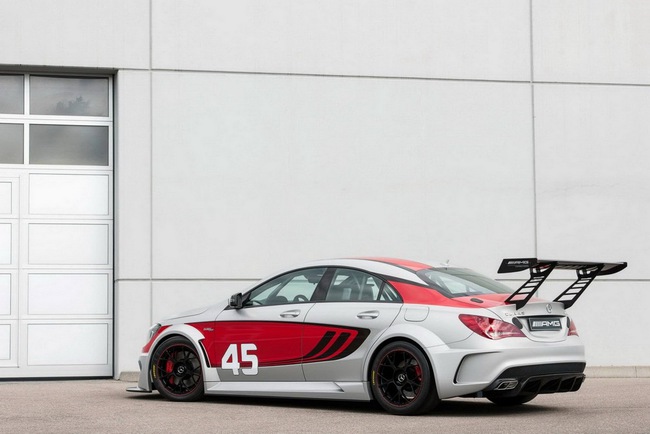 CLA45 AMG Racing Series - Xe đua giá "mềm" hơn của Mercedes-Benz 7