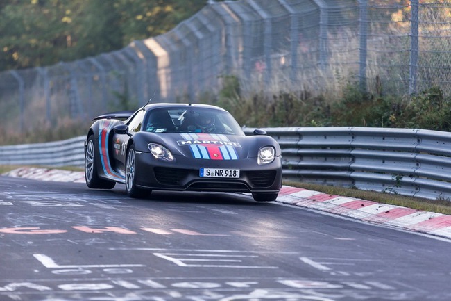 Porsche 918 Spyder lập kỷ lục mới tại Nurburgring 3