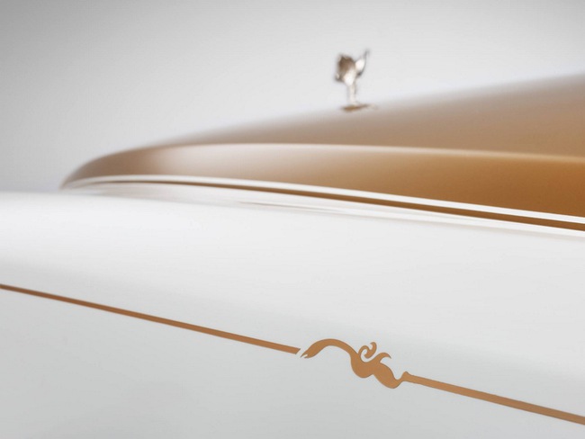 Rolls-Royce giới thiệu Ghost phiên bản vàng nguyên chất 3