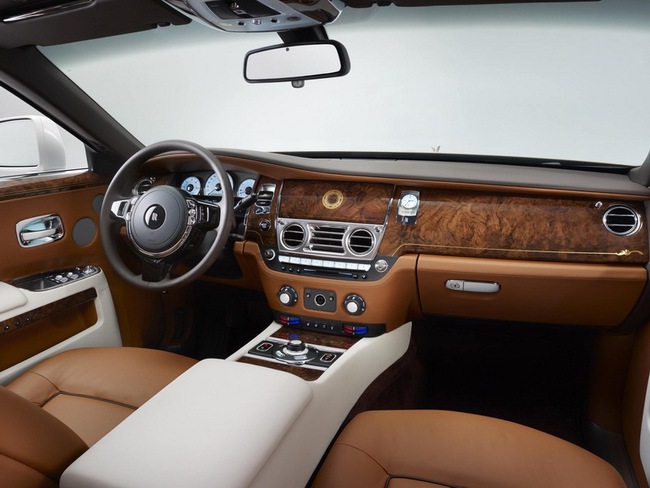 Rolls-Royce giới thiệu Ghost phiên bản vàng nguyên chất 4