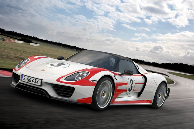 Cách biến Porsche 918 Spyder thành siêu xe triệu đô 1