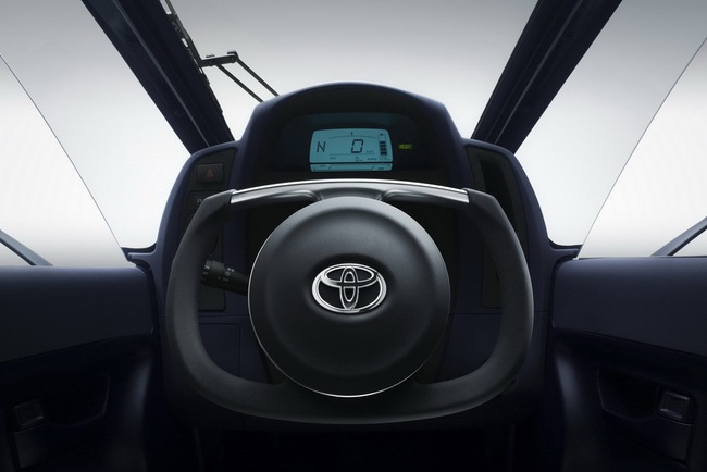 Ô tô điện 3 bánh độc và lạ của Toyota được sản xuất 11