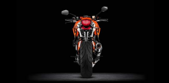 Siêu môtô KTM 1290 Super Duke R chính thức lộ diện 6
