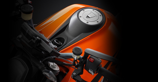 Siêu môtô KTM 1290 Super Duke R chính thức lộ diện 17