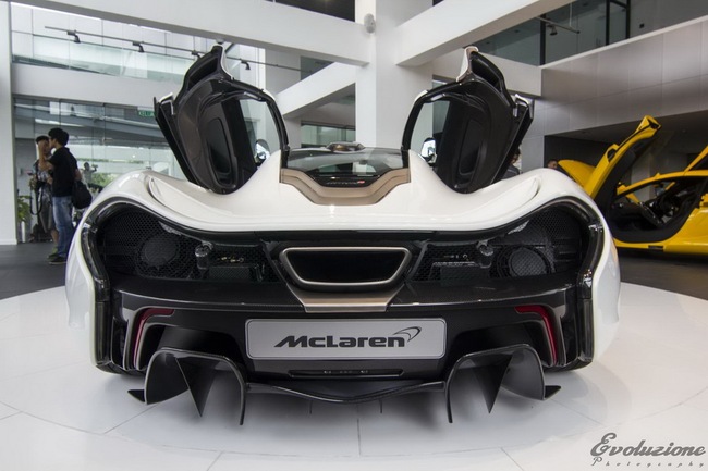 Siêu xe McLaren P1 “Số 1” cập bến Malaysia 7