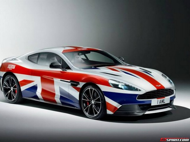 Aston Martin Vanquish biến thành Quốc kỳ di động tuyệt đẹp 2