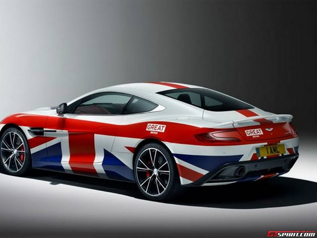 Aston Martin Vanquish biến thành Quốc kỳ di động tuyệt đẹp 3