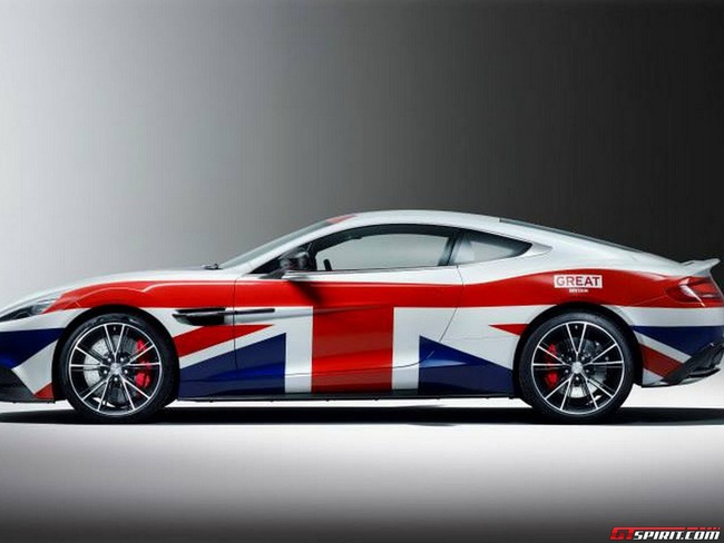 Aston Martin Vanquish biến thành Quốc kỳ di động tuyệt đẹp 4