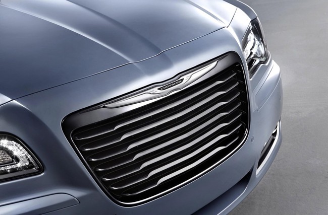 Chrysler 300S 2014: Tinh chỉnh thiết kế và nội thất 2