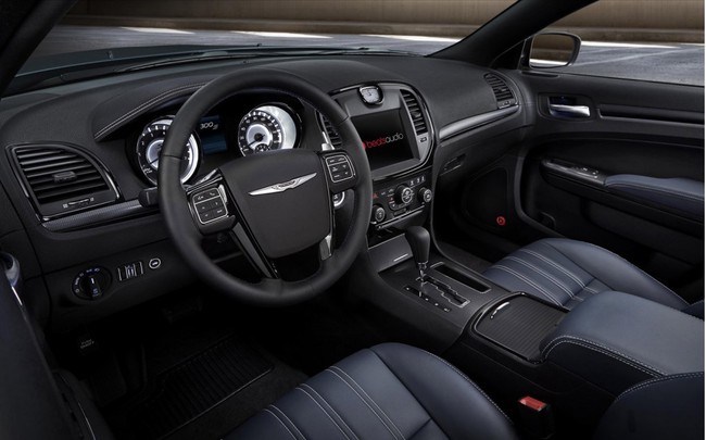 Chrysler 300S 2014: Tinh chỉnh thiết kế và nội thất 4