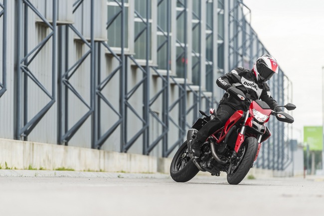 Ducati Hypermotard 2014 - Ông vua đường phố 14