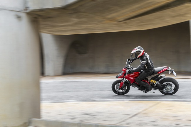 Ducati Hypermotard 2014 - Ông vua đường phố 16