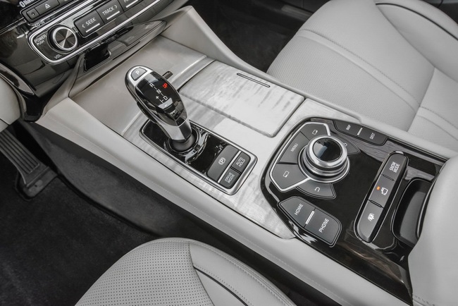 Kia K900 2015 ra mắt người Mỹ tại Los Angeles Auto Show 2013 16