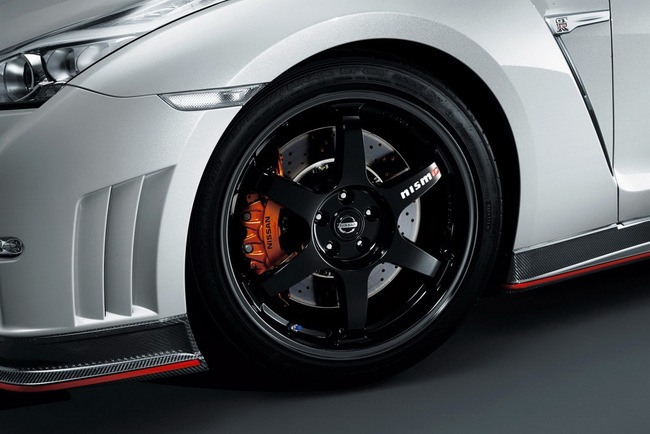 Nissan chính thức giới thiệu "hàng tuyển" GT-R Nismo 3