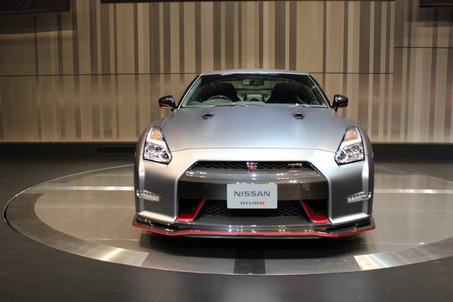 Nissan chính thức giới thiệu "hàng tuyển" GT-R Nismo 9
