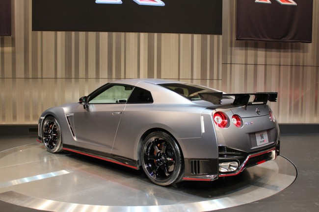 Nissan chính thức giới thiệu "hàng tuyển" GT-R Nismo 13