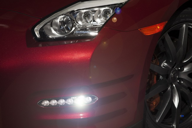 Nissan GT-R 2015: Thay đổi từ trong ra ngoài 7