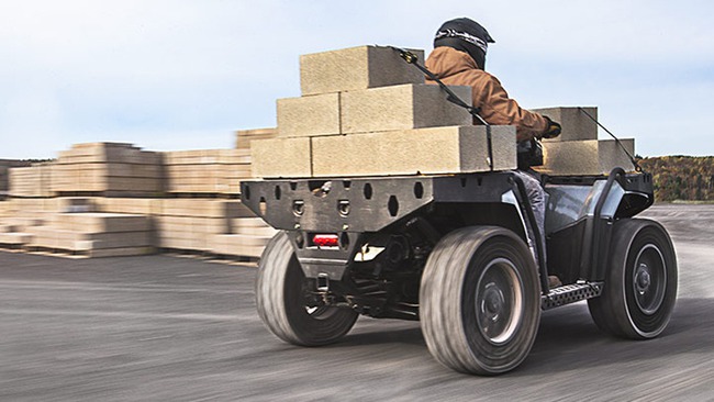 Polaris ATV: Xe địa hình với bộ lốp khủng 4 Polaris ATV: Xe địa hình với bộ lốp khủng 4