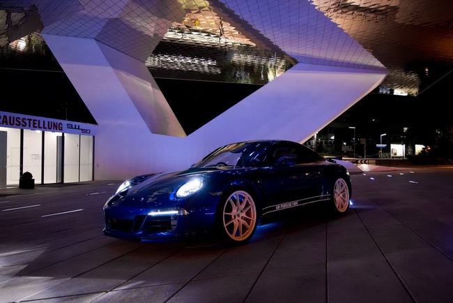 Porsche 911 phiên bản Facebook trình làng tại Silverstone 5
