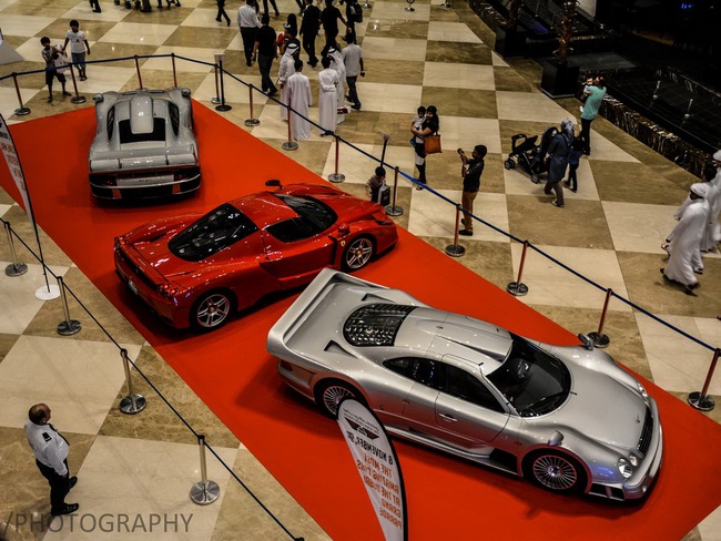 M&atilde;n nh&atilde;n với d&agrave;n si&ecirc;u xe tại triển l&atilde;m Dubai 2013 11