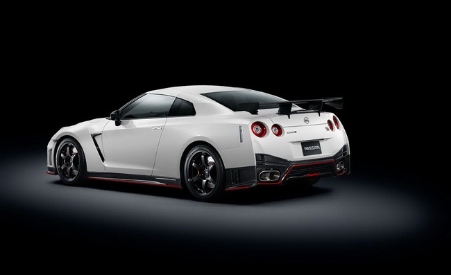 Nissan GT-R Nismo: Mạnh nhất từ trước tới nay 1