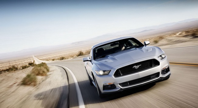 Chiếc Ford Mustang thế hệ mới đầu tiên sẽ được bán đấu giá 1