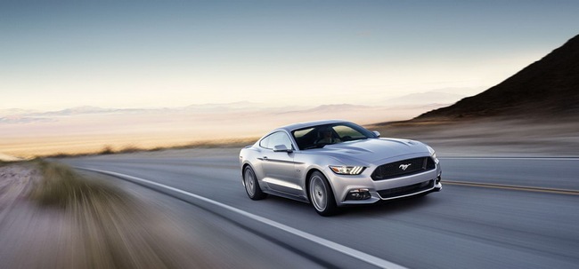 Chiếc Ford Mustang thế hệ mới đầu tiên sẽ được bán đấu giá 4