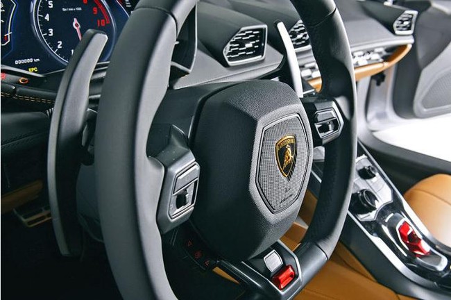 Lamborghini Huracan LP610-4: Chuẩn mực cho phân khúc siêu xe “giá rẻ” 21