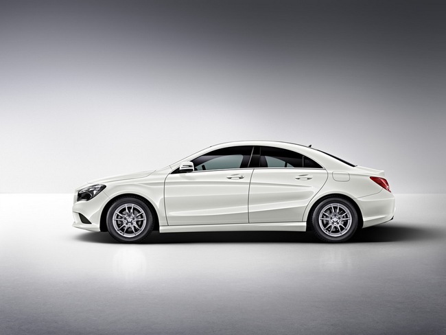 Mercedes-Benz tiếp tục nới rộng khoảng cách với BMW tại thị trường Mỹ 2