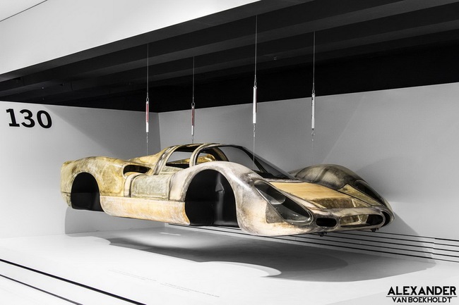 Ghé thăm bảo tàng Porsche qua ảnh 2