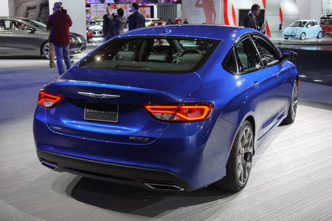 Chrysler 200 2015 chính thức trình làng với diện mạo mới 4