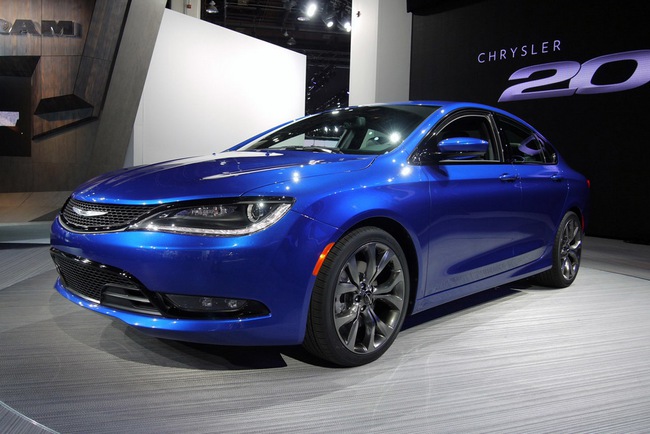 Chrysler 200 2015 chính thức trình làng với diện mạo mới 5