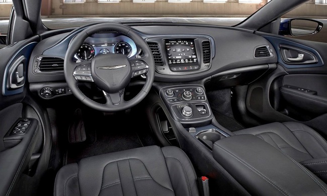 Chrysler 200 2015 lộ diện trước thêm Detroit Auto Show 15