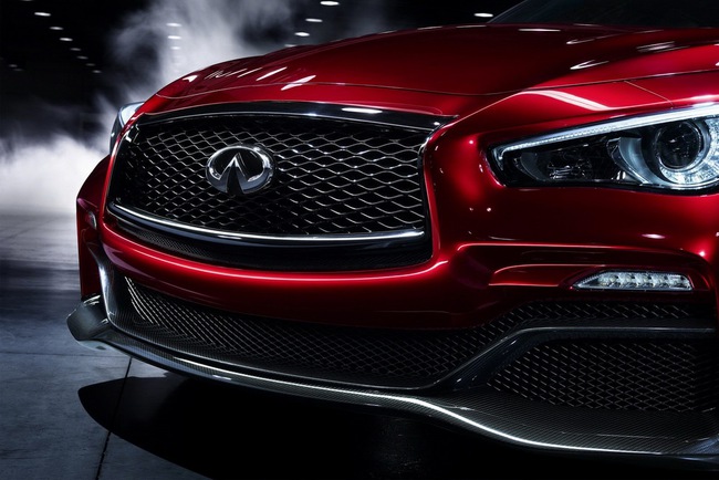 Infiniti Q50 Eau Rouge: Cảm hứng từ xe đua Công thức 1 18